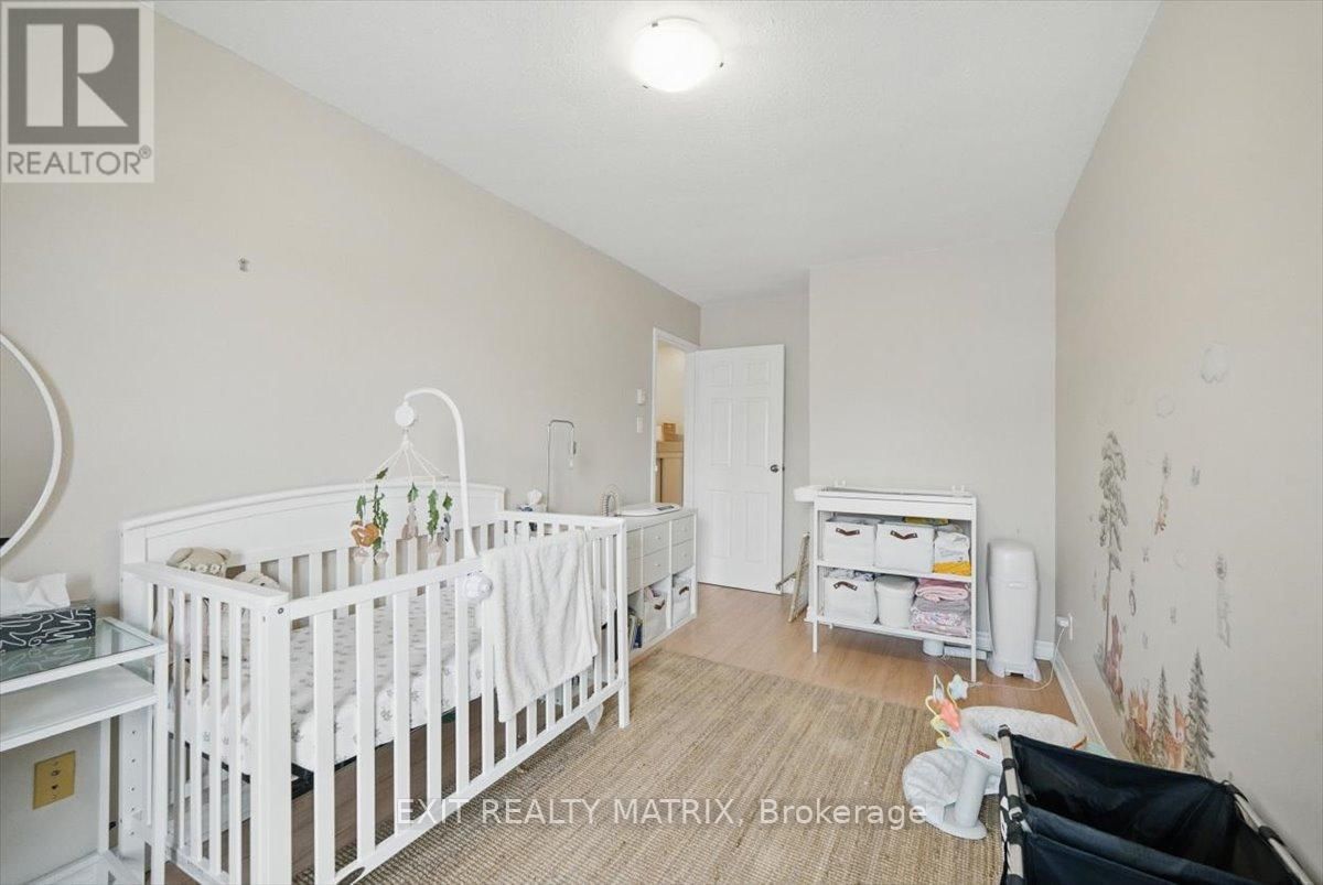 154 - 825 CAHILL DRIVE WEST Image 22