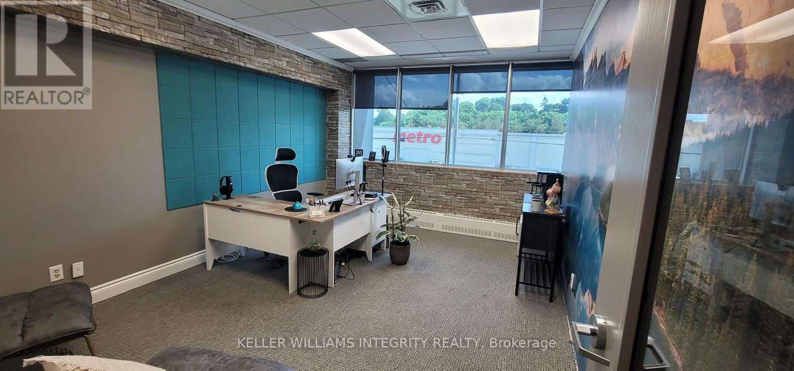 15 - 485 INDUSTRIAL AVENUE Image 1