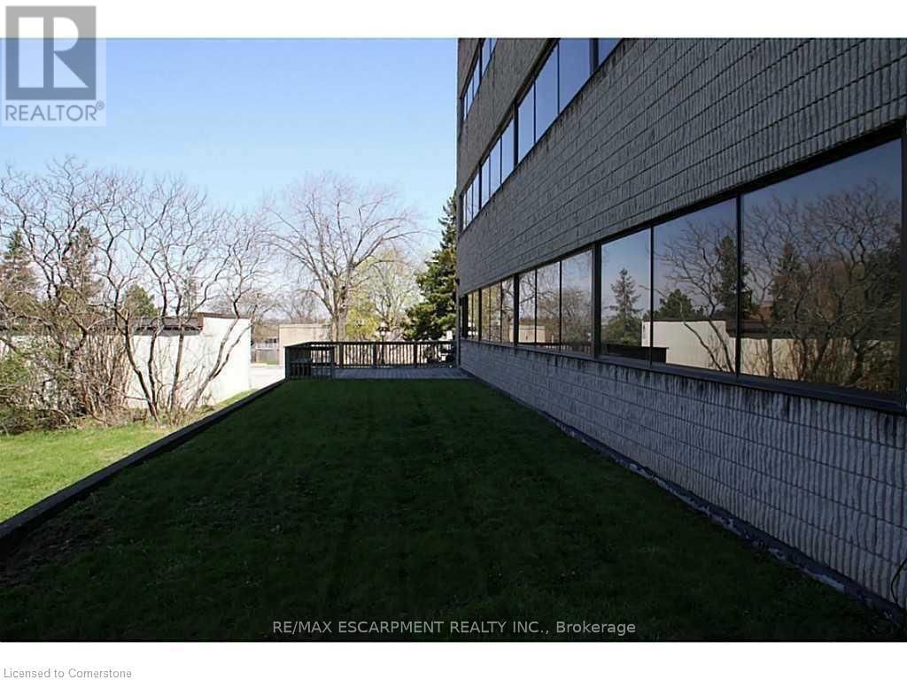 309 - 1030 UPPER JAMES STREET Image 23