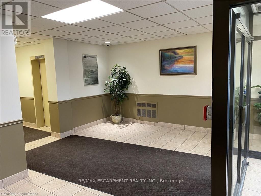 309 - 1030 UPPER JAMES STREET Image 5