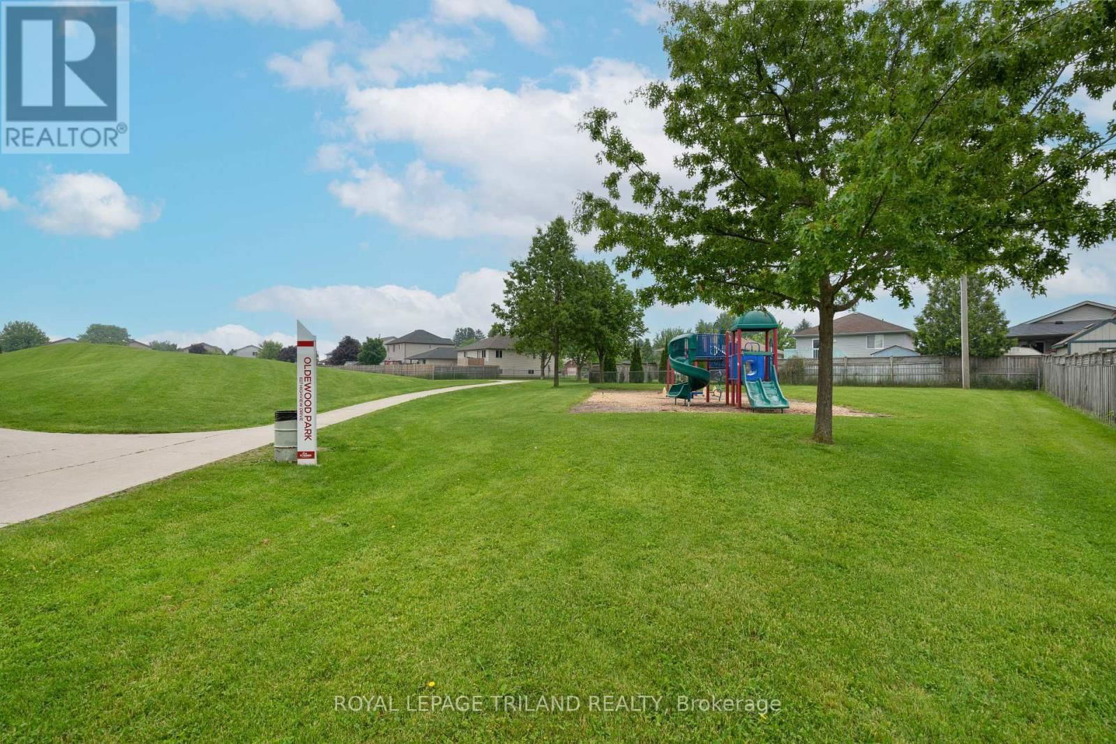 47 CARRIE CRESCENT Image 43