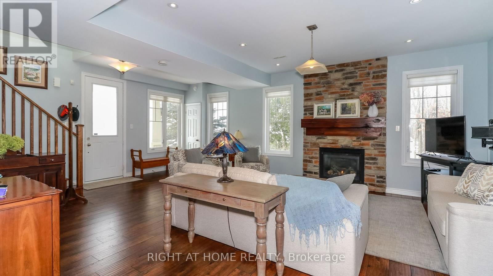 22 MARINA VILLAGE DRIVE Image 32
