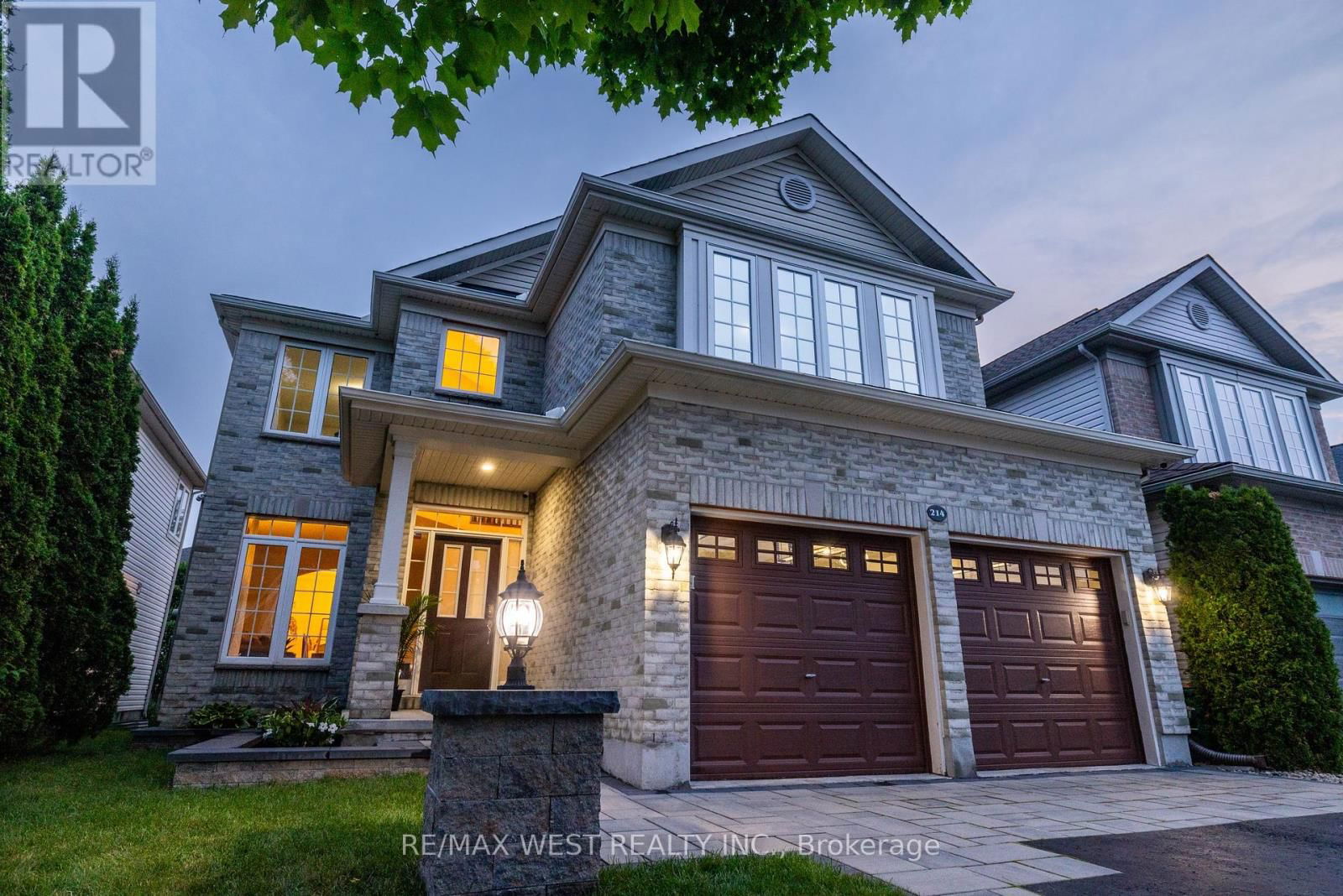 214 CASTLEGARTH CRESCENT Image 2