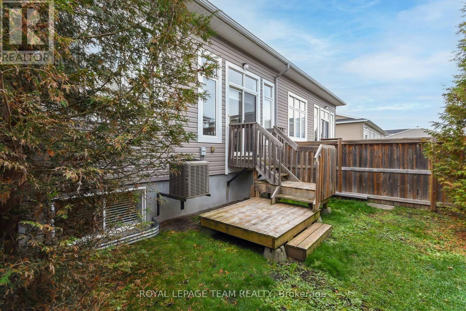 181 OXFORD STREET WEST Image 31