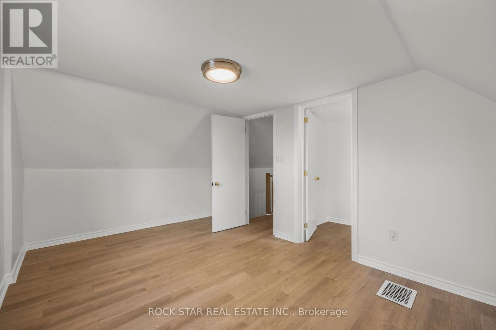 88 CHESTNUT AVENUE Image 17