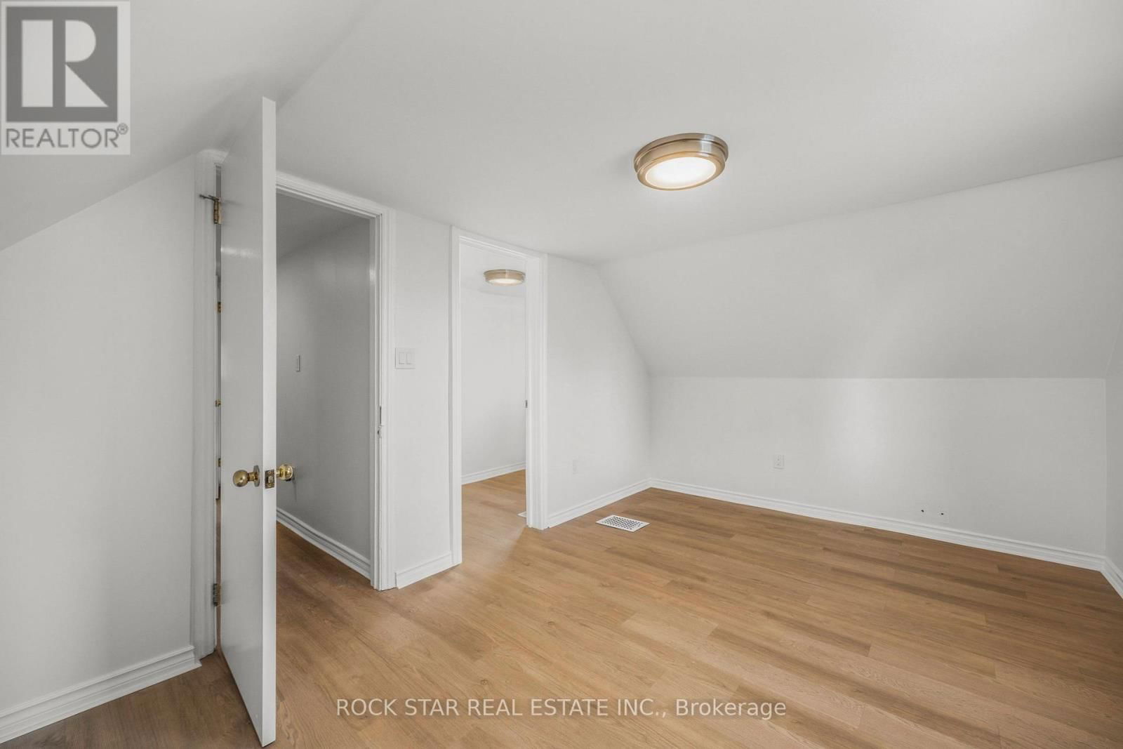 88 CHESTNUT AVENUE Image 18