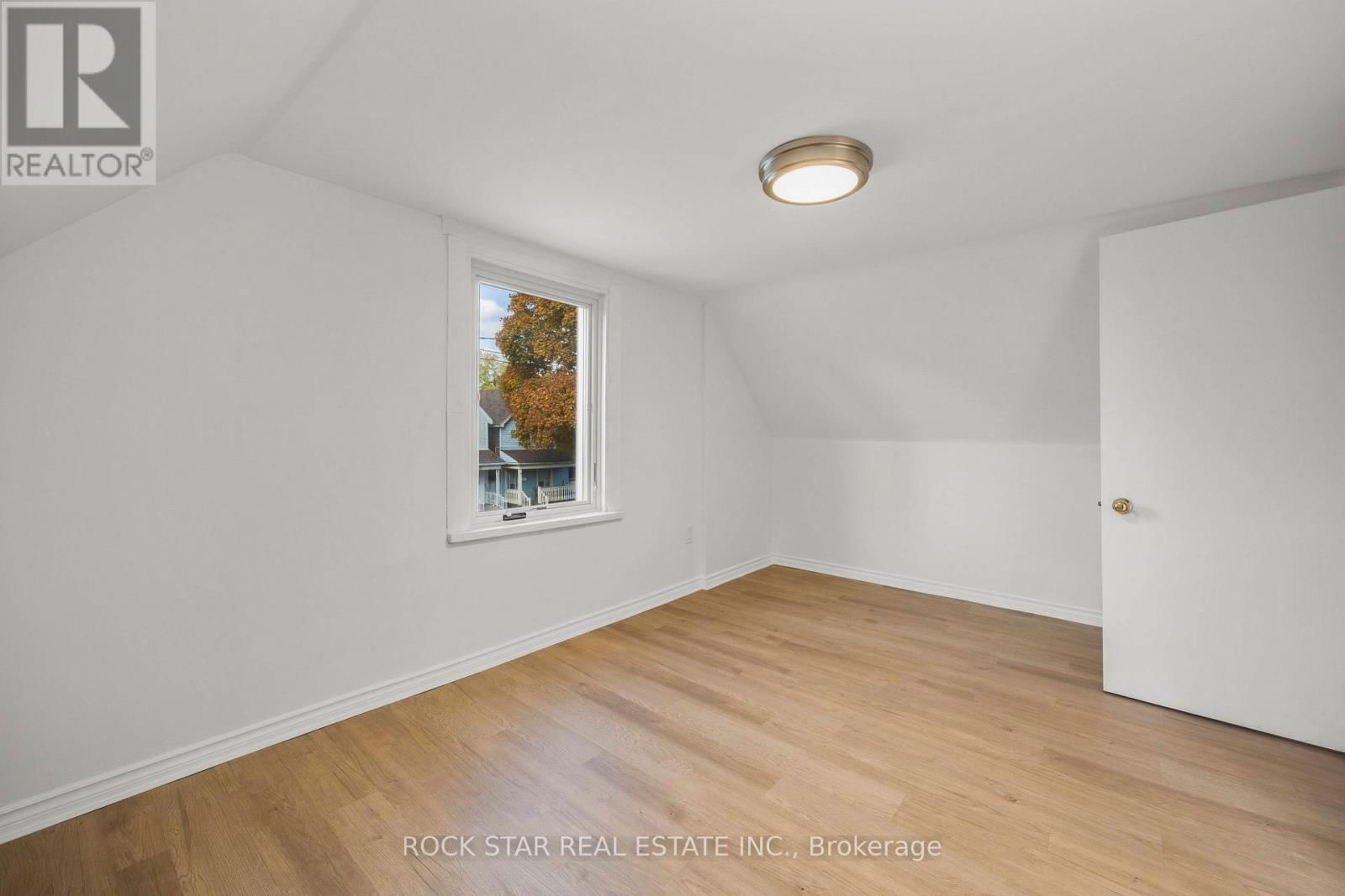88 CHESTNUT AVENUE Image 19