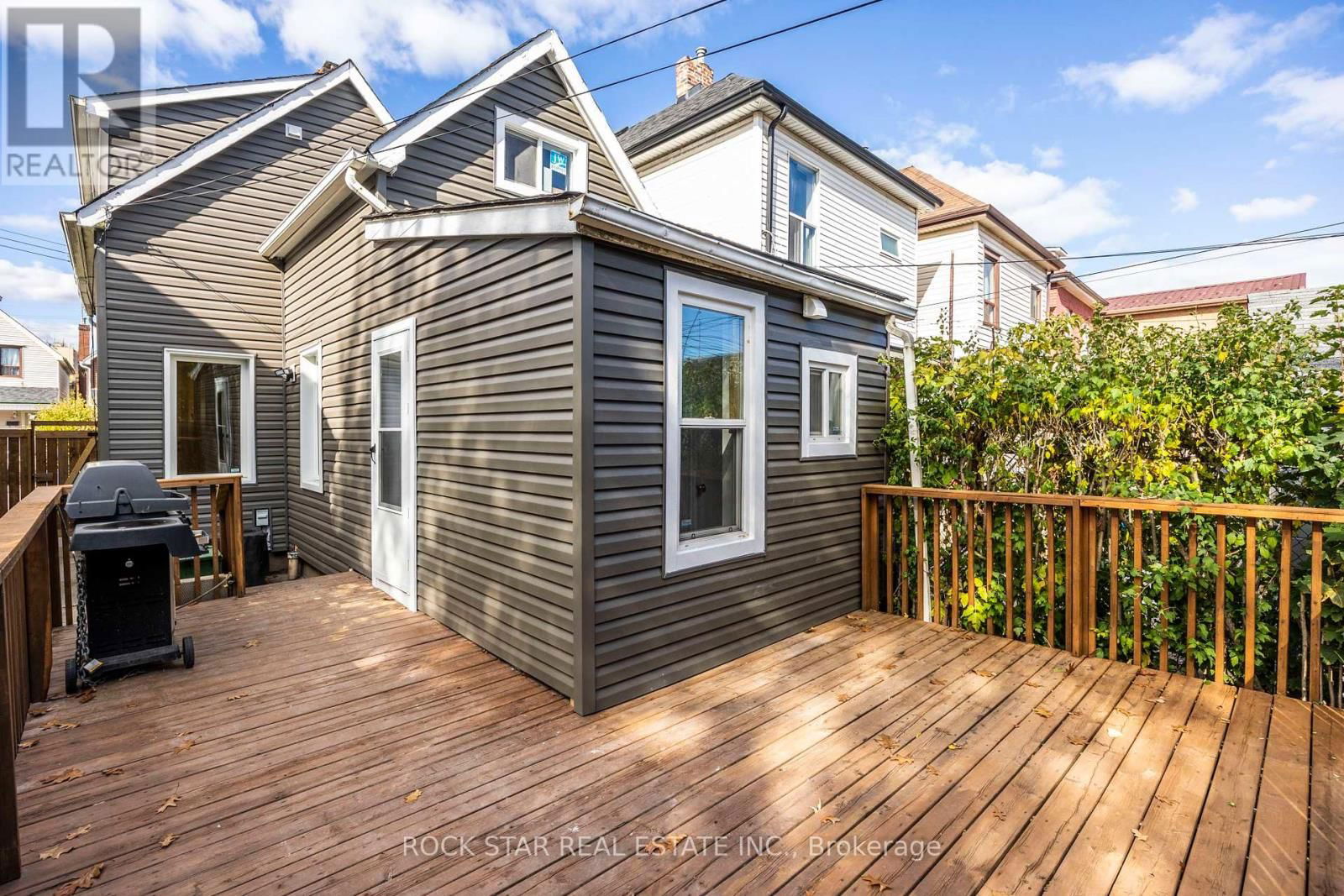 88 CHESTNUT AVENUE Image 22