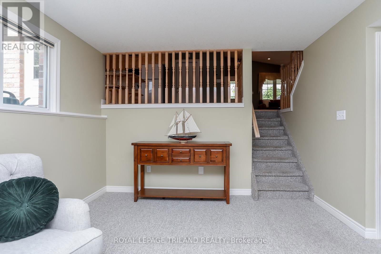 20 LINDEN LANE Image 23