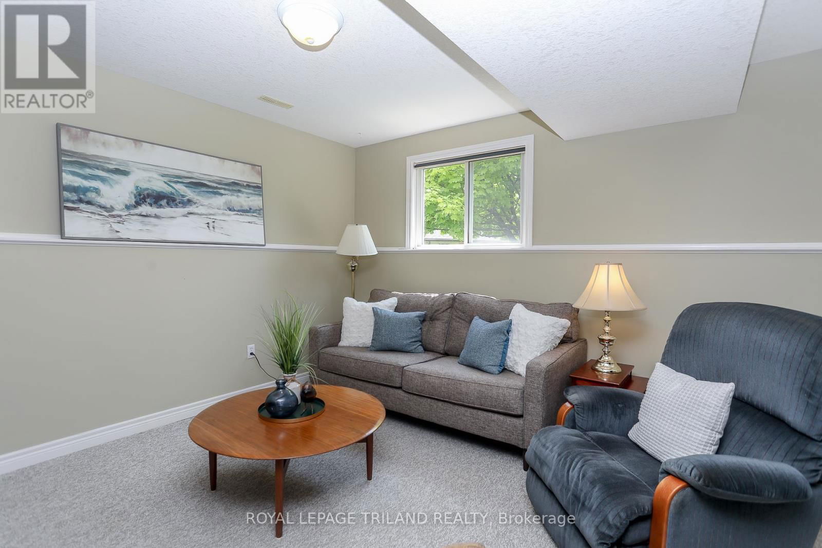 20 LINDEN LANE Image 26