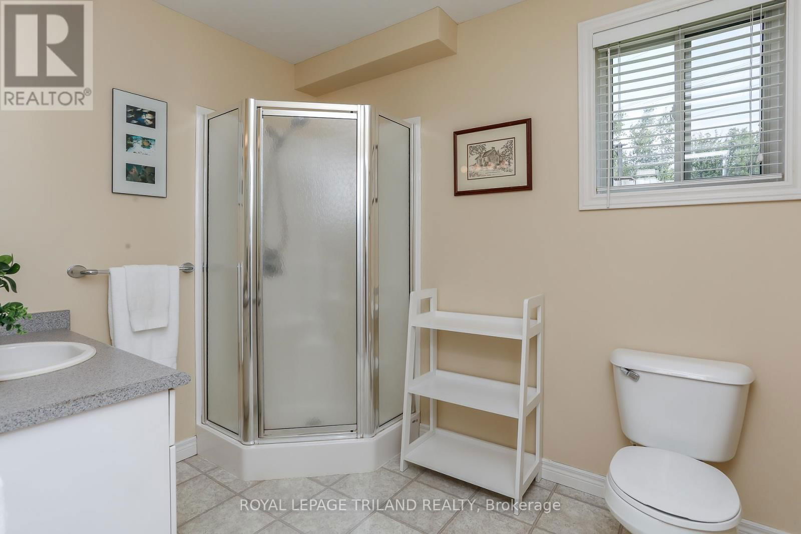 20 LINDEN LANE Image 29