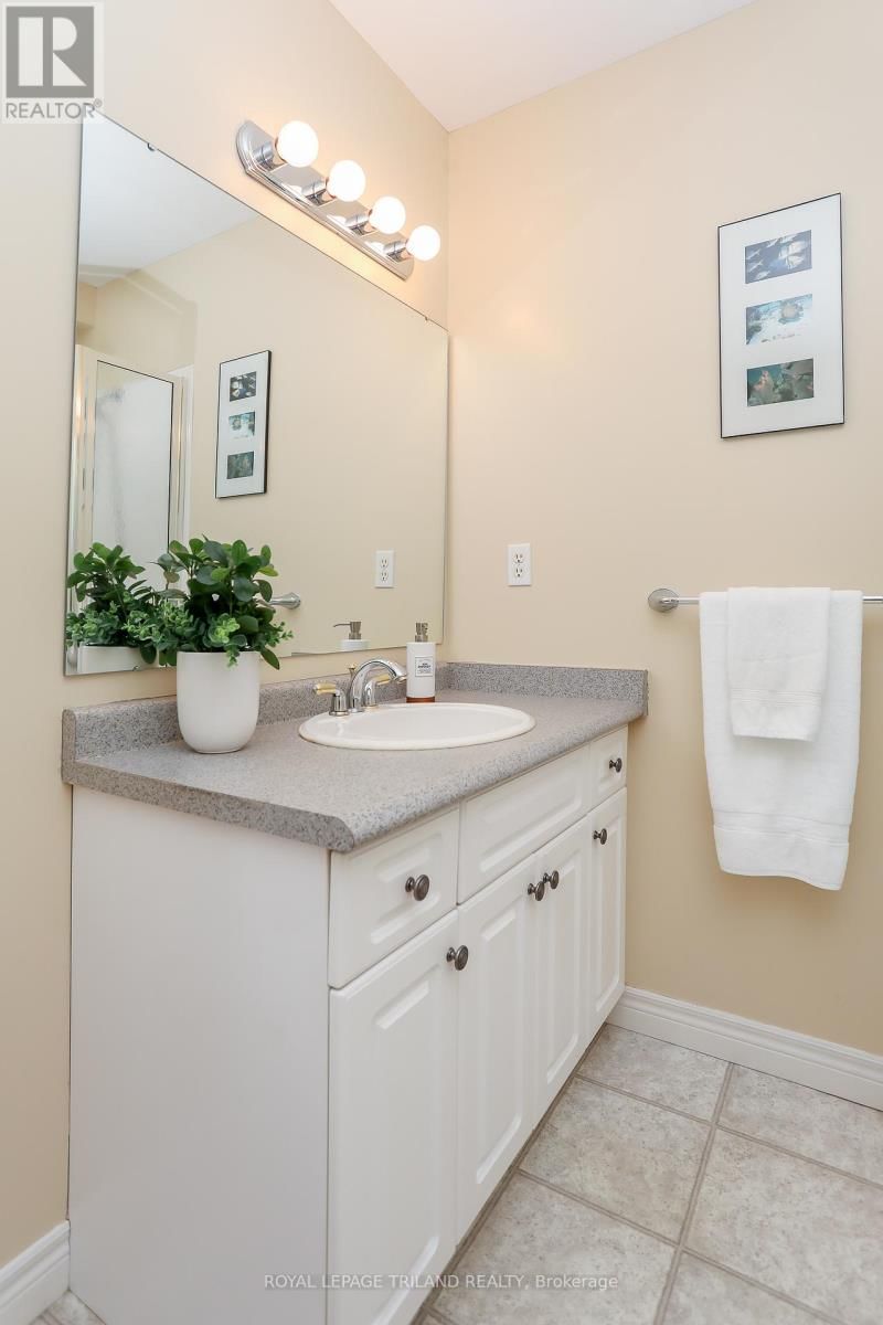 20 LINDEN LANE Image 31