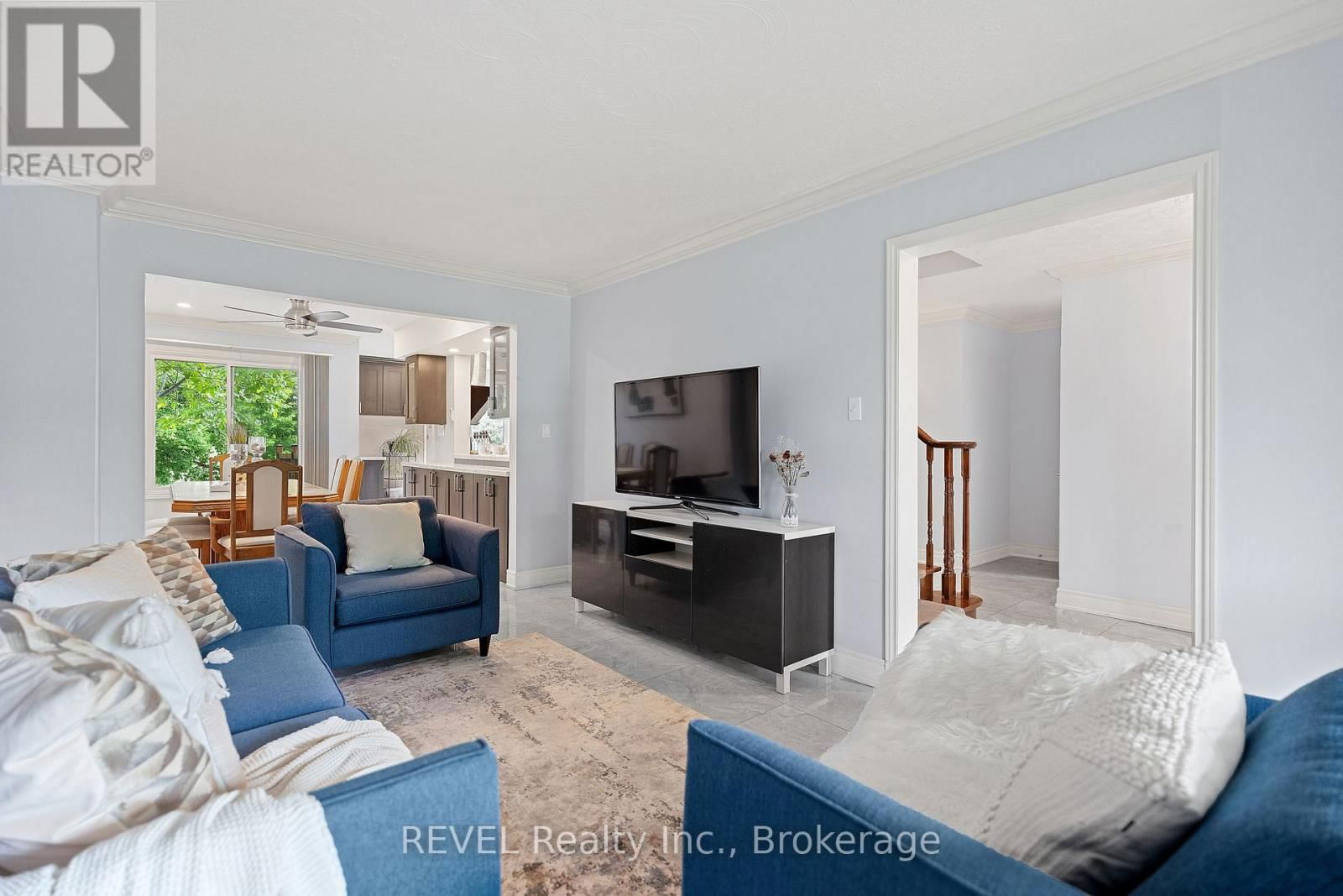 48 BARBICAN TRAIL Image 10