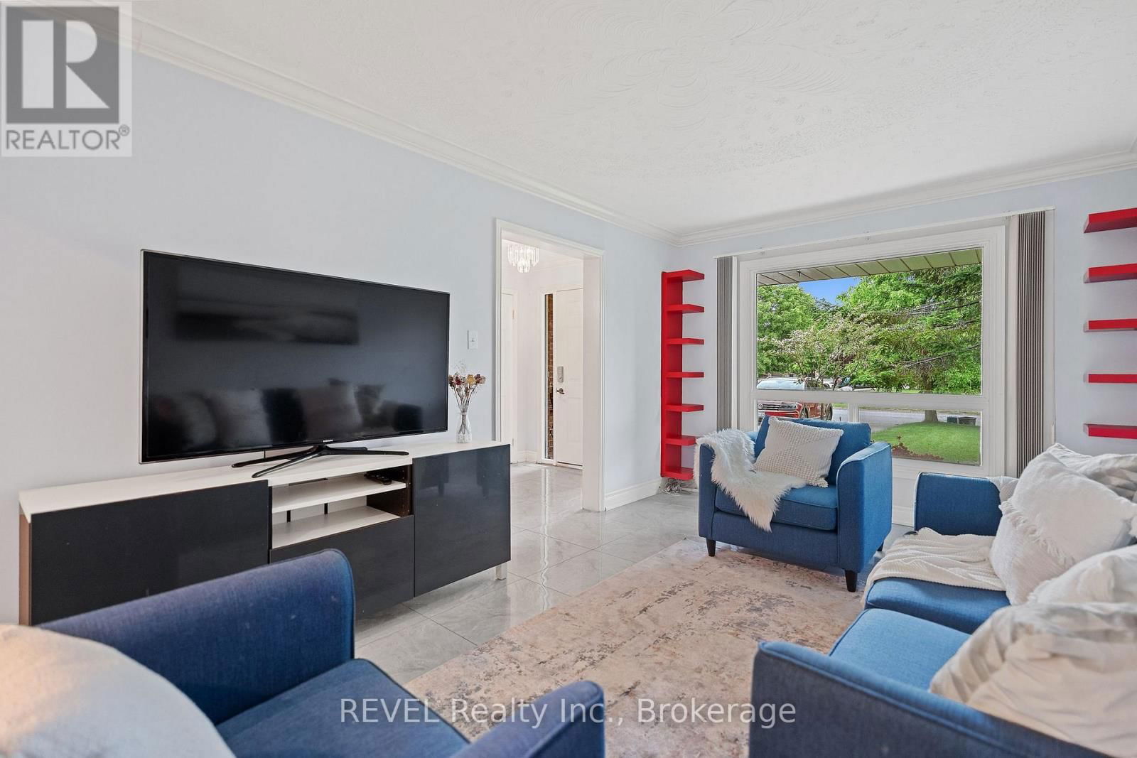 48 BARBICAN TRAIL Image 12