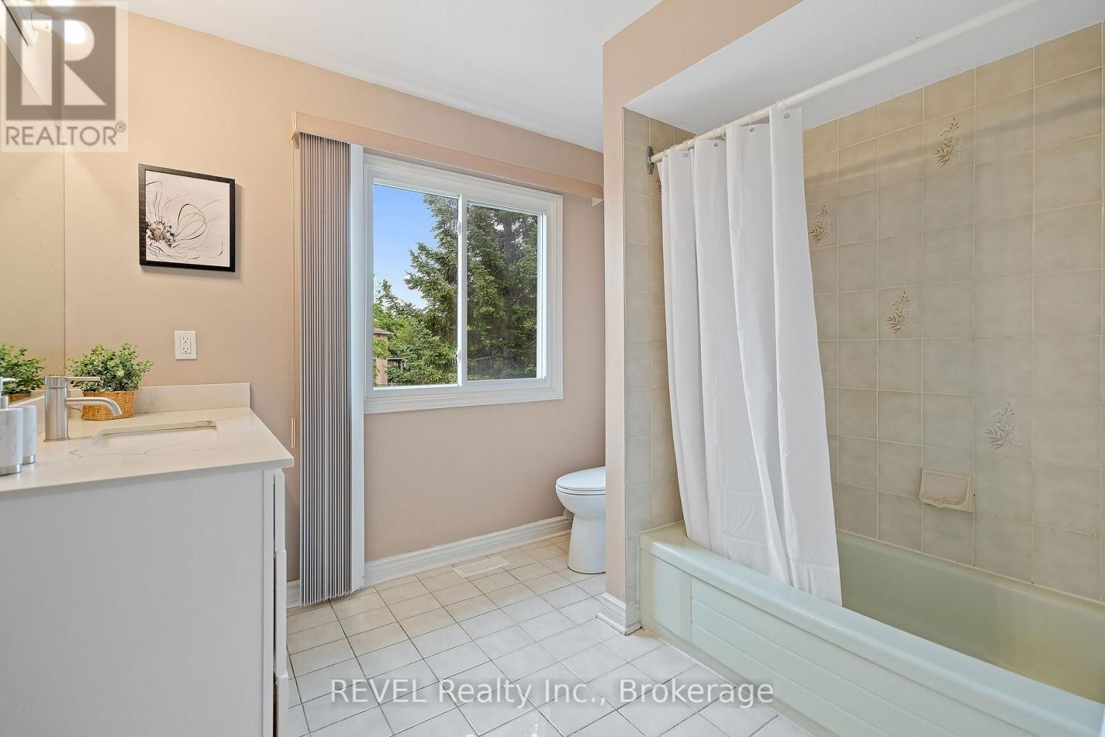 48 BARBICAN TRAIL Image 27