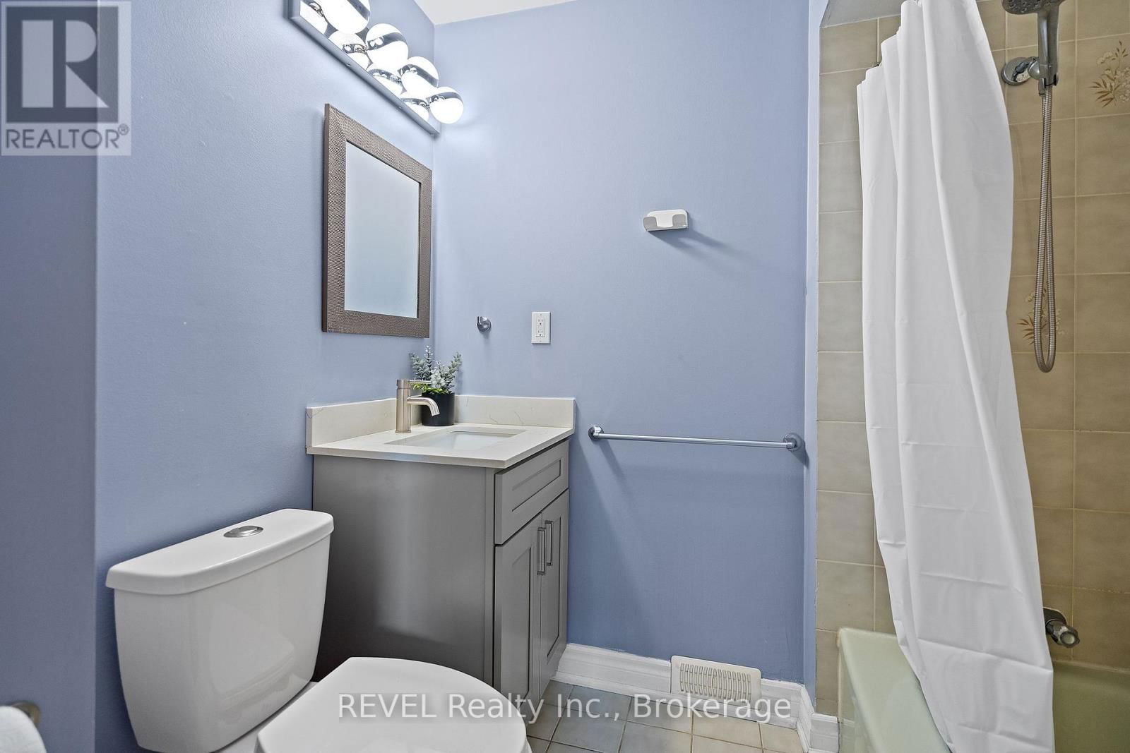 48 BARBICAN TRAIL Image 29