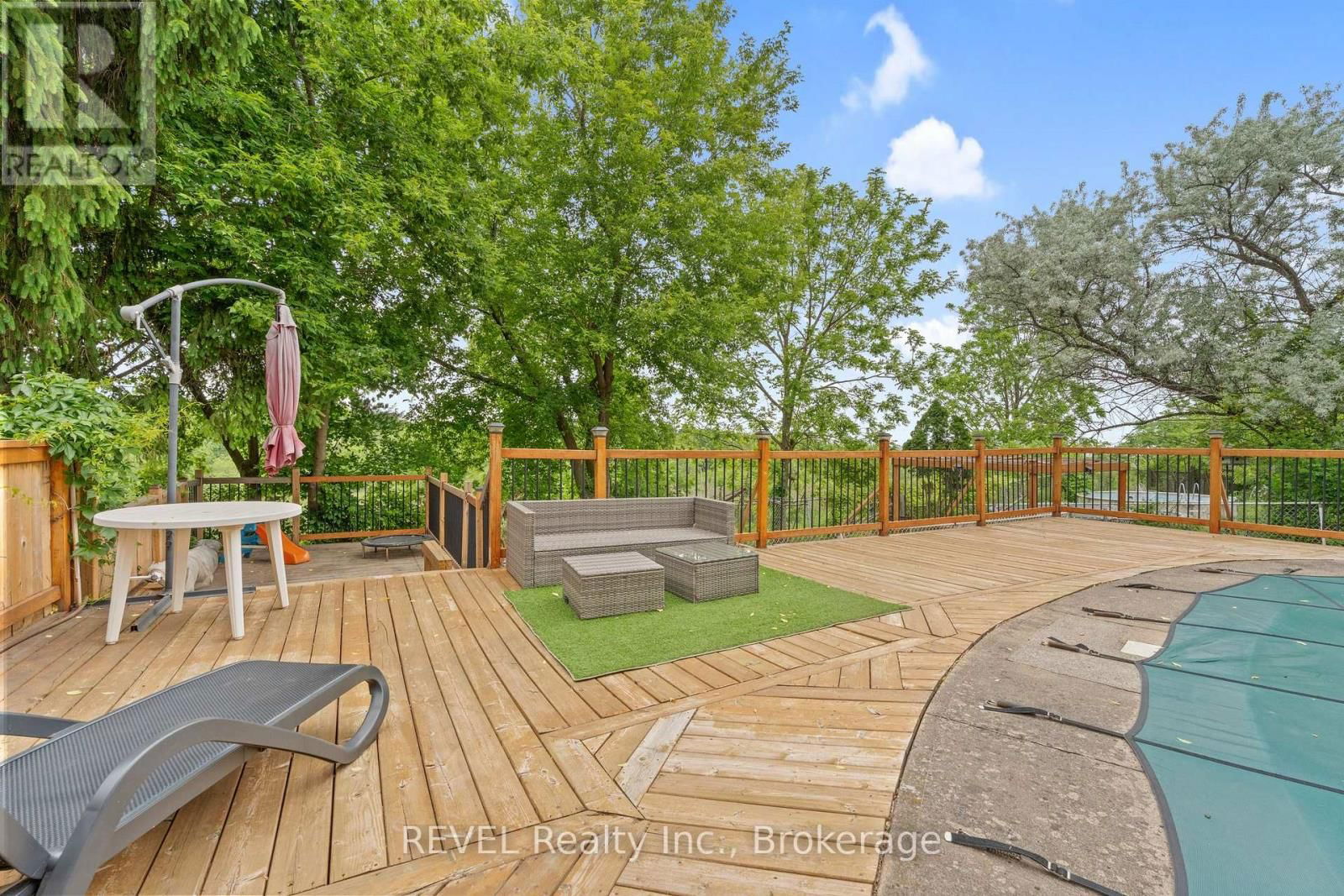48 BARBICAN TRAIL Image 41