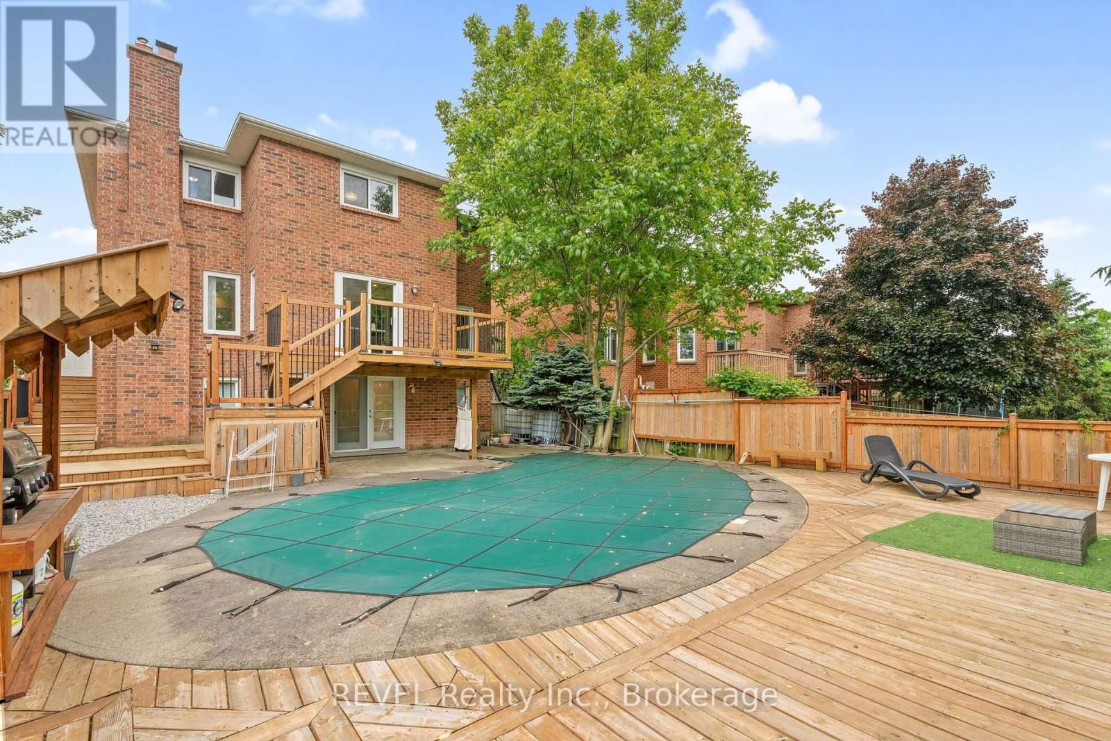 48 BARBICAN TRAIL Image 44
