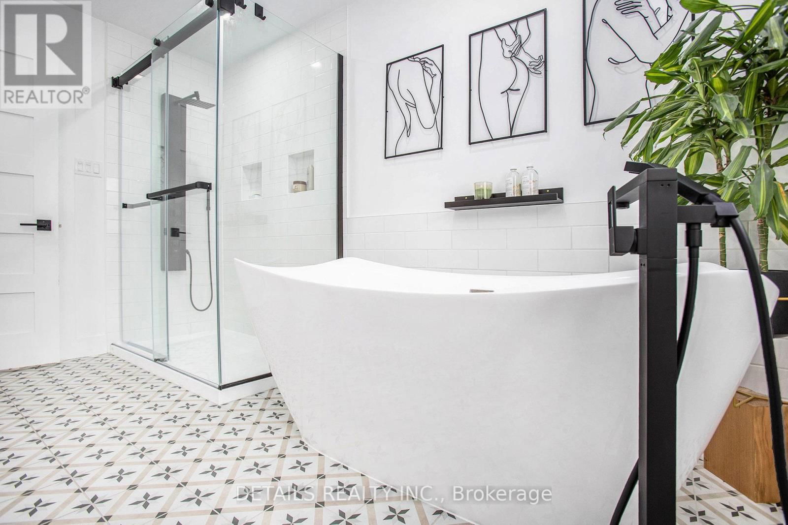1575 MAXIME STREET Image 15