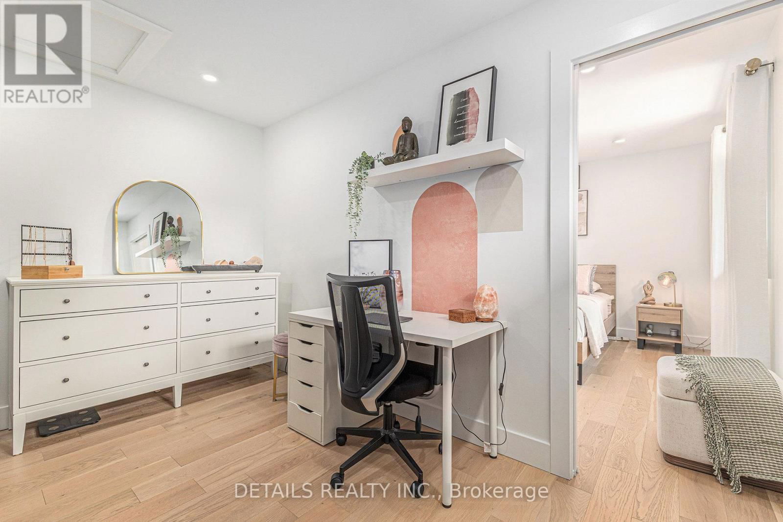 1575 MAXIME STREET Image 19