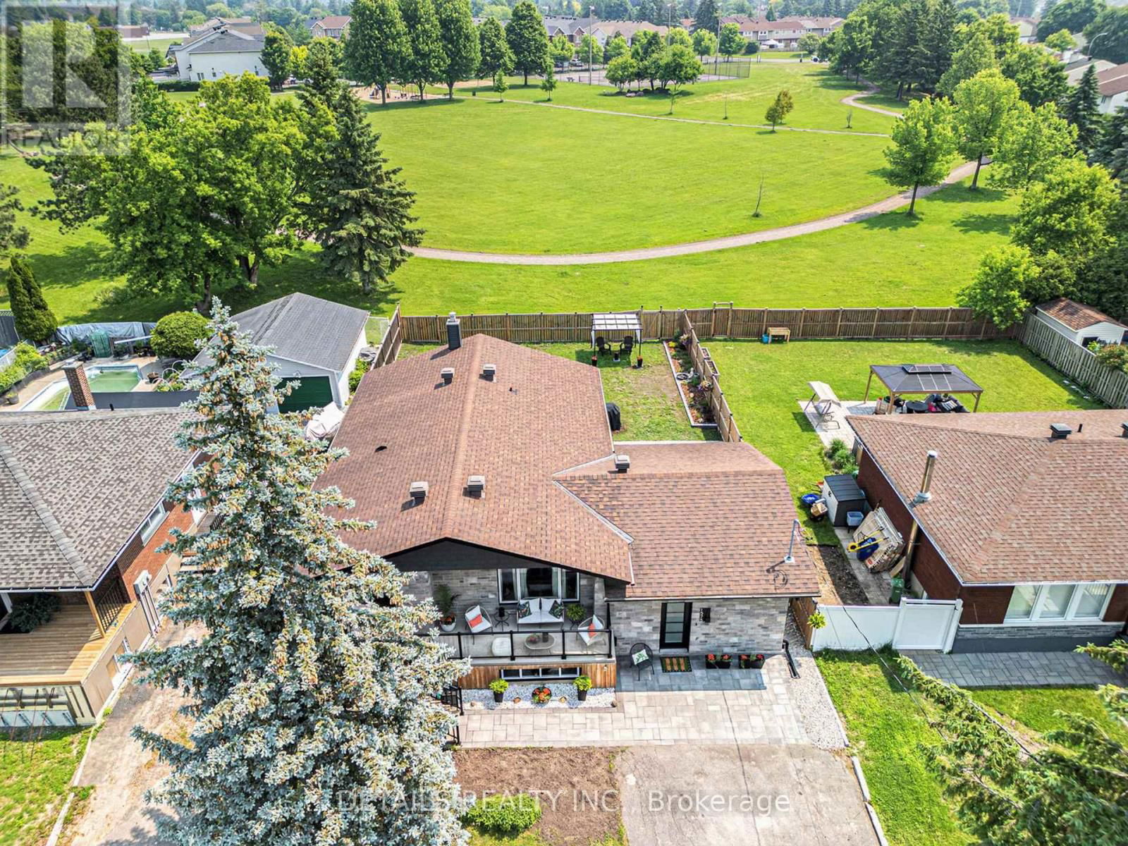 1575 MAXIME STREET Image 37