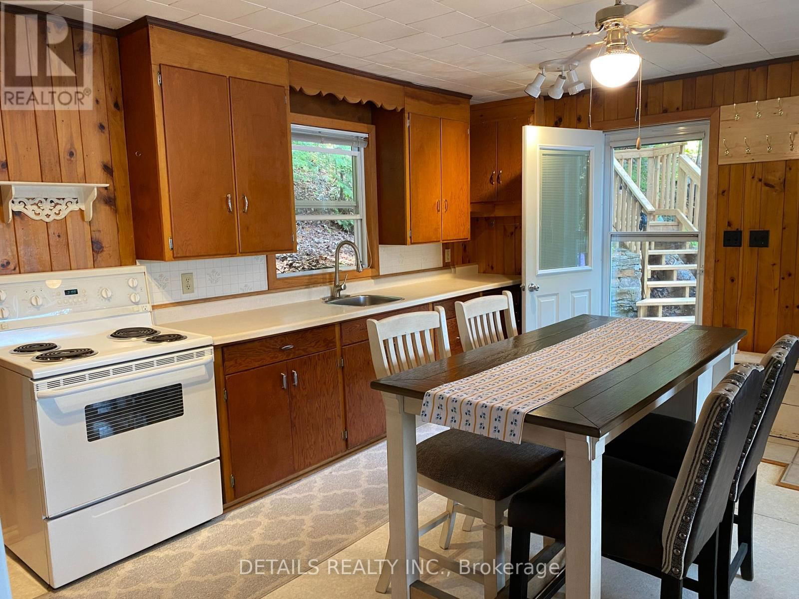 63 GORDON COURT Image 23