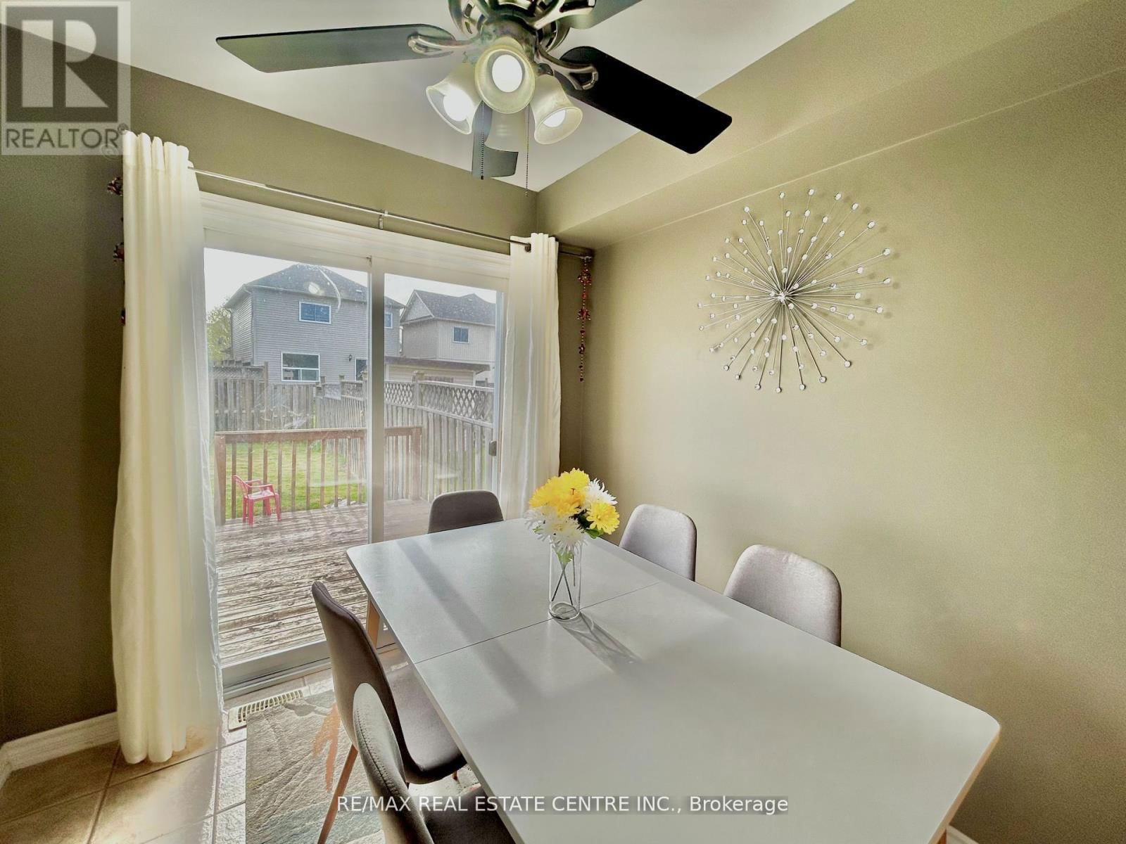 122 MARION STREET Image 13