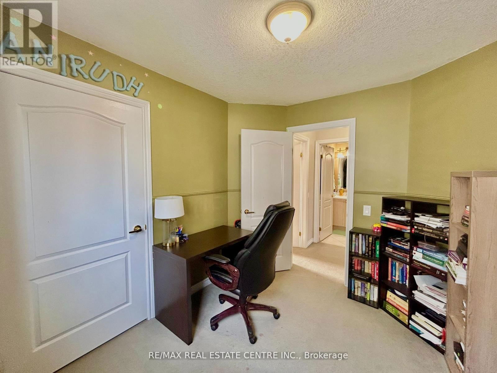122 MARION STREET Image 28