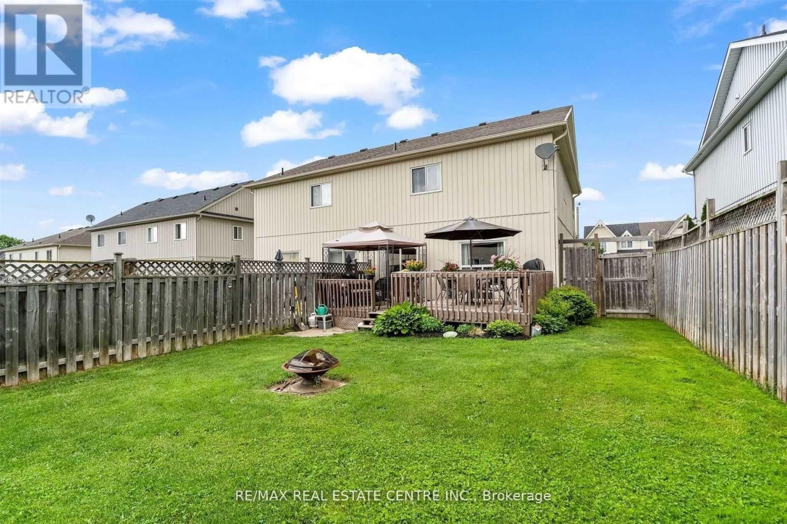 122 MARION STREET Image 32