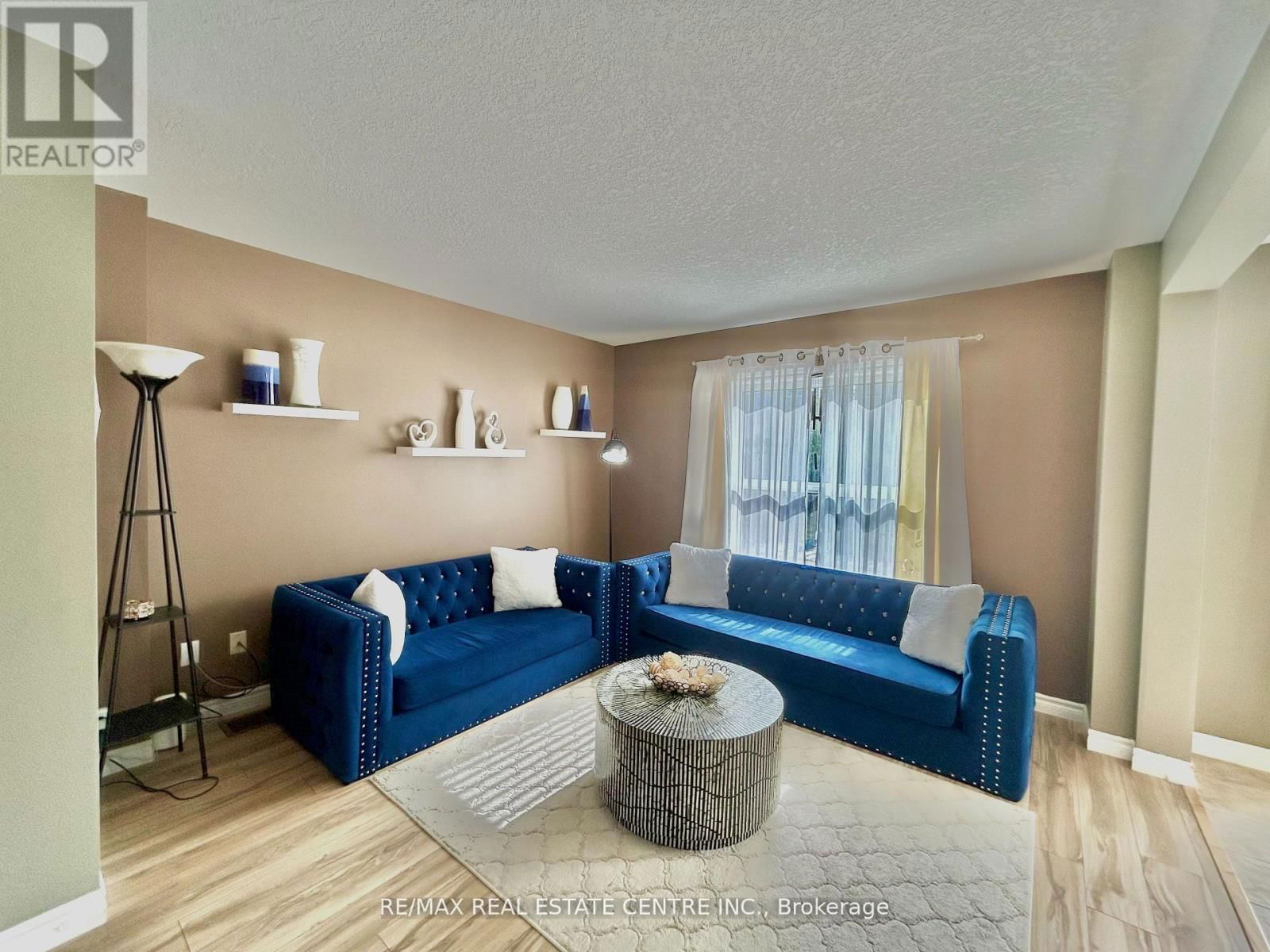 122 MARION STREET Image 5