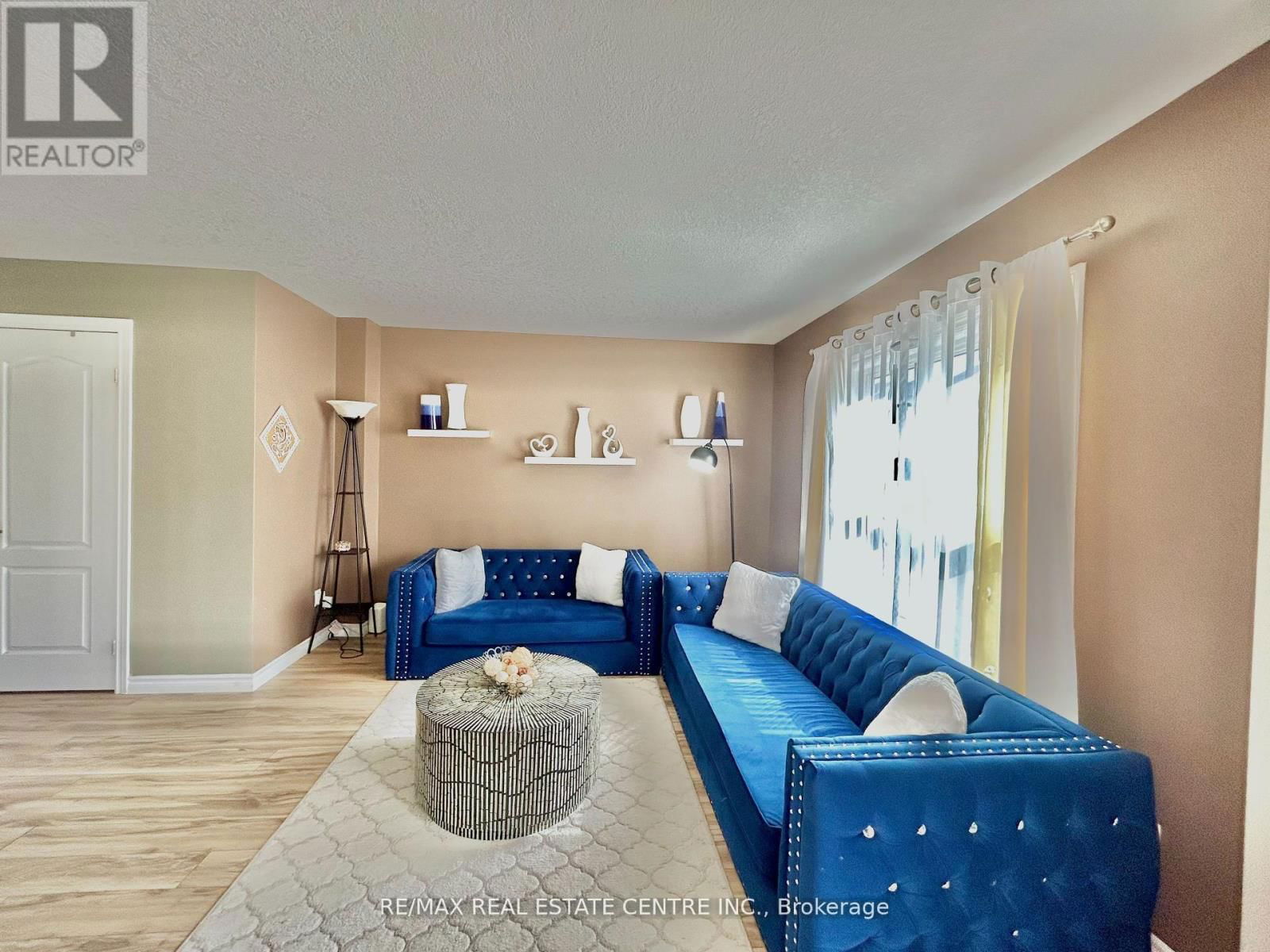 122 MARION STREET Image 6