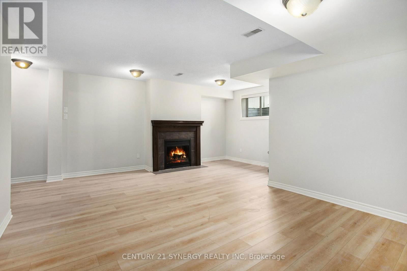 516 ROCHEFORT CIRCLE Image 13