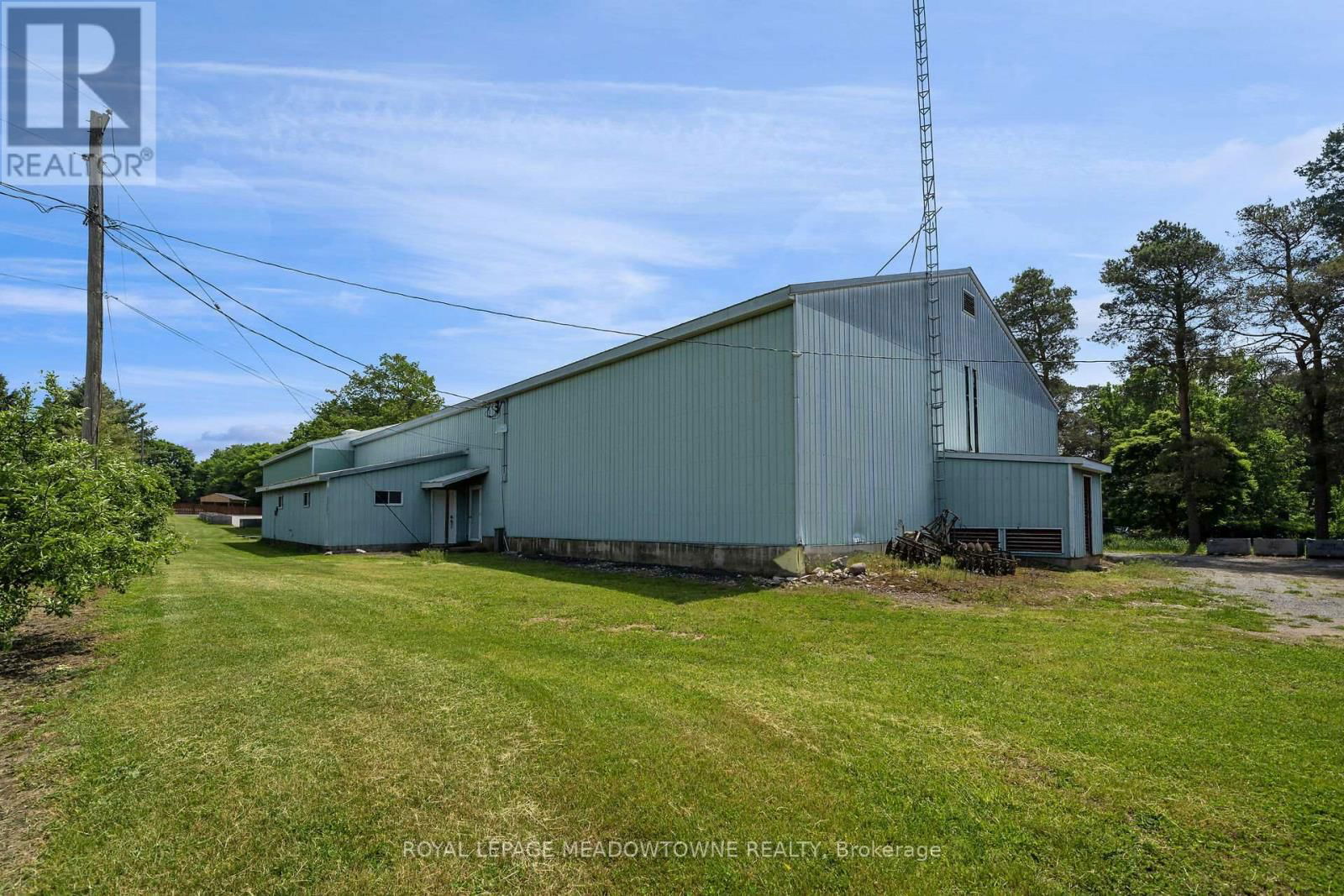 1453 MILBUROUGH LINE Image 31