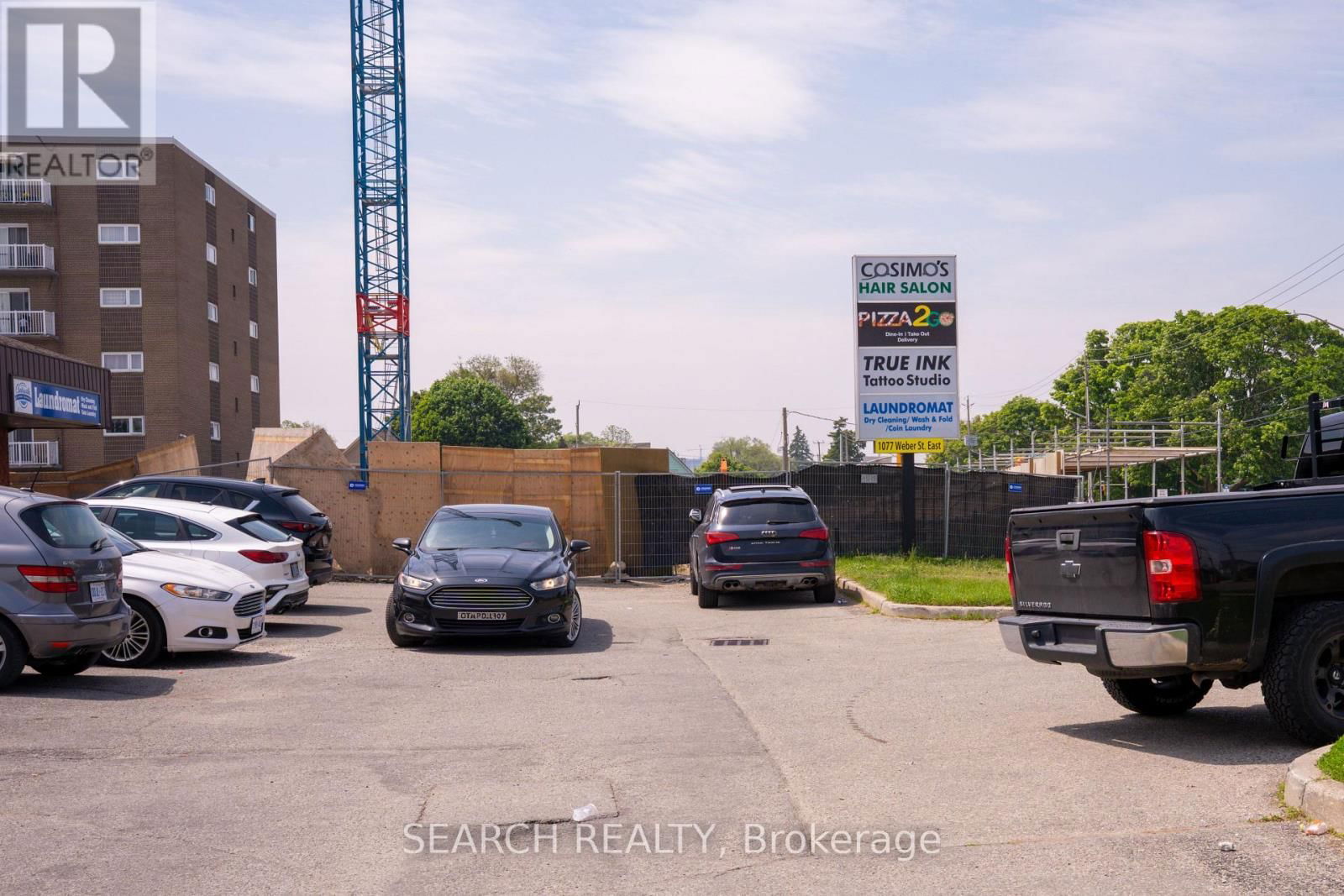 1077 WEBER STREET EAST Image 9