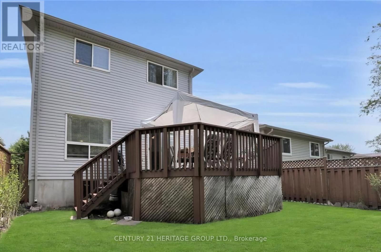 285 HUNGERFORD STREET Image 16