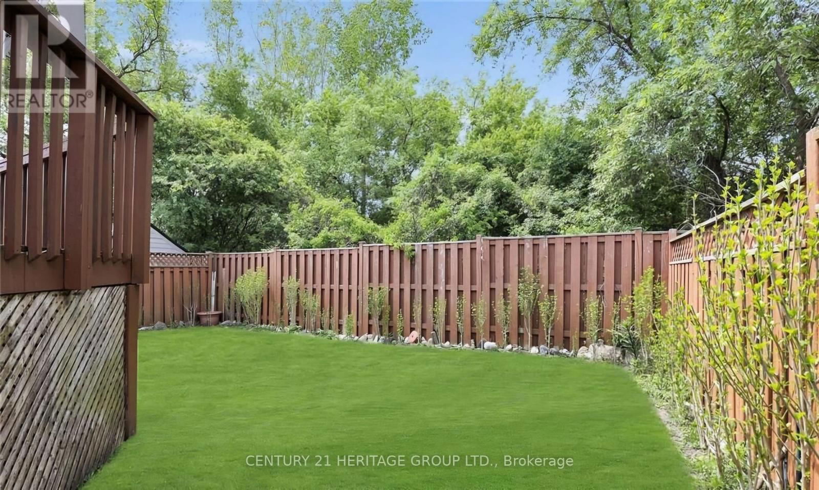 285 HUNGERFORD STREET Image 17