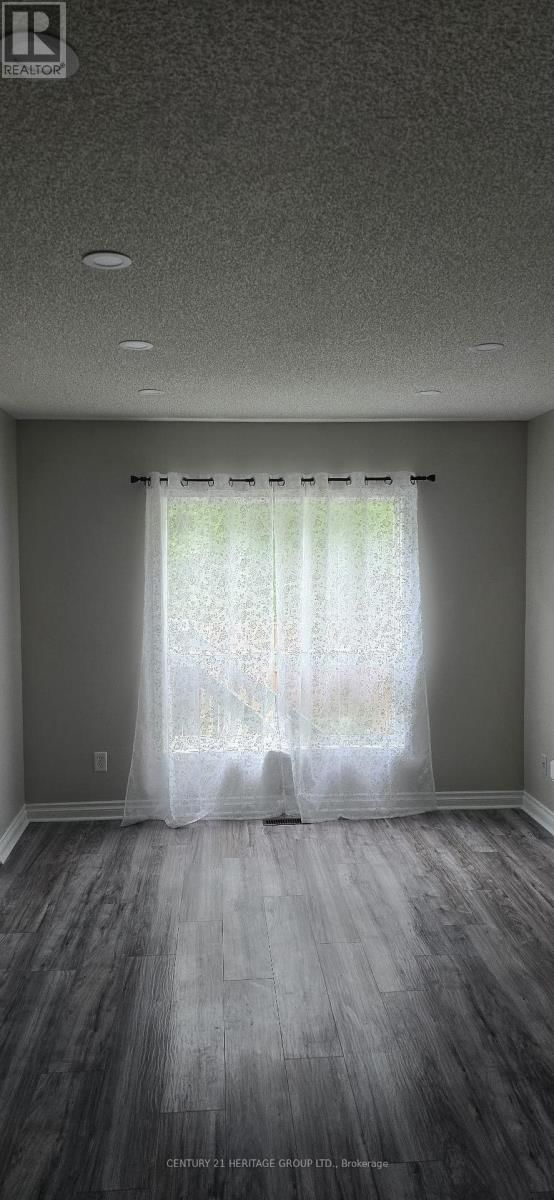 285 HUNGERFORD STREET Image 6