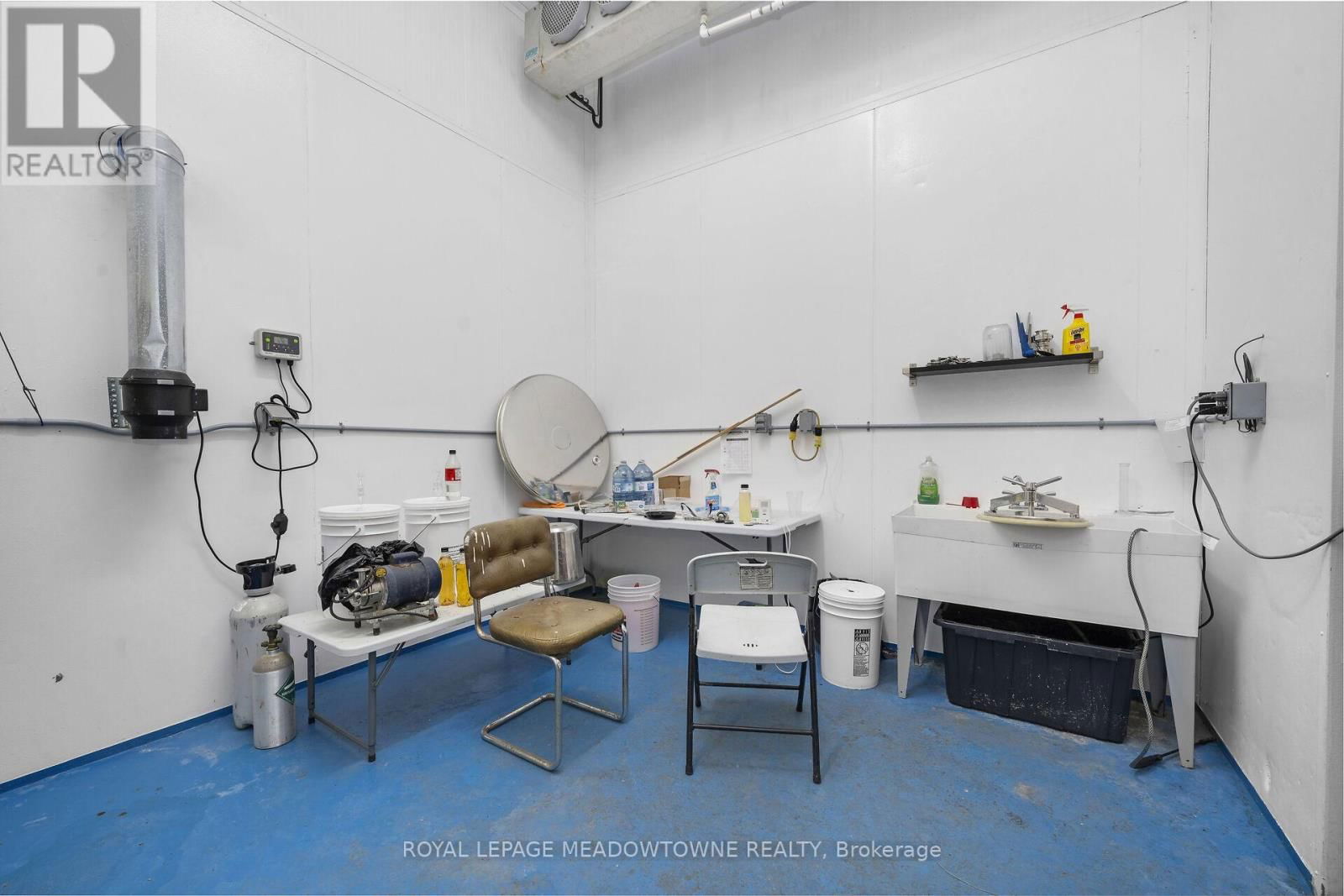 1453 MILBUROUGH LINE Image 43