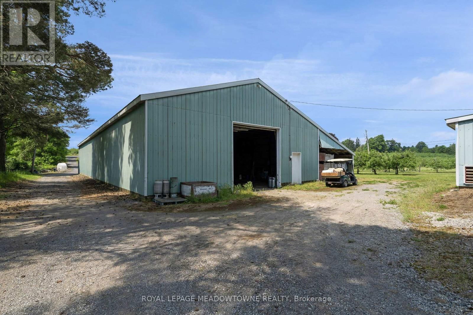 1453 MILBUROUGH LINE Image 45