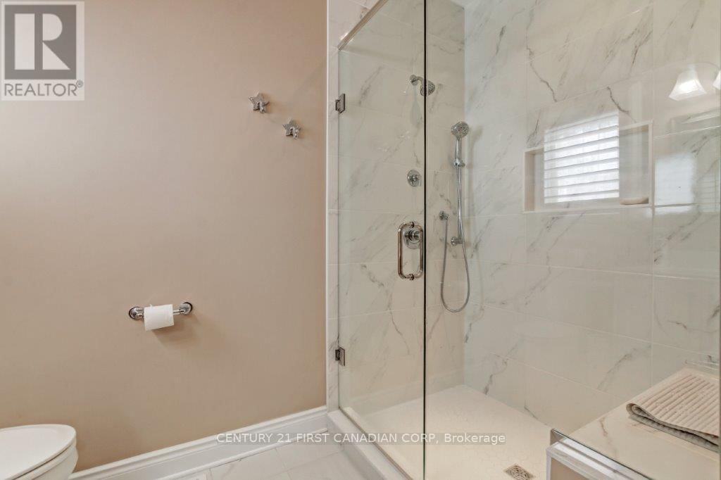 2441 MOE NORMAN WAY Image 22