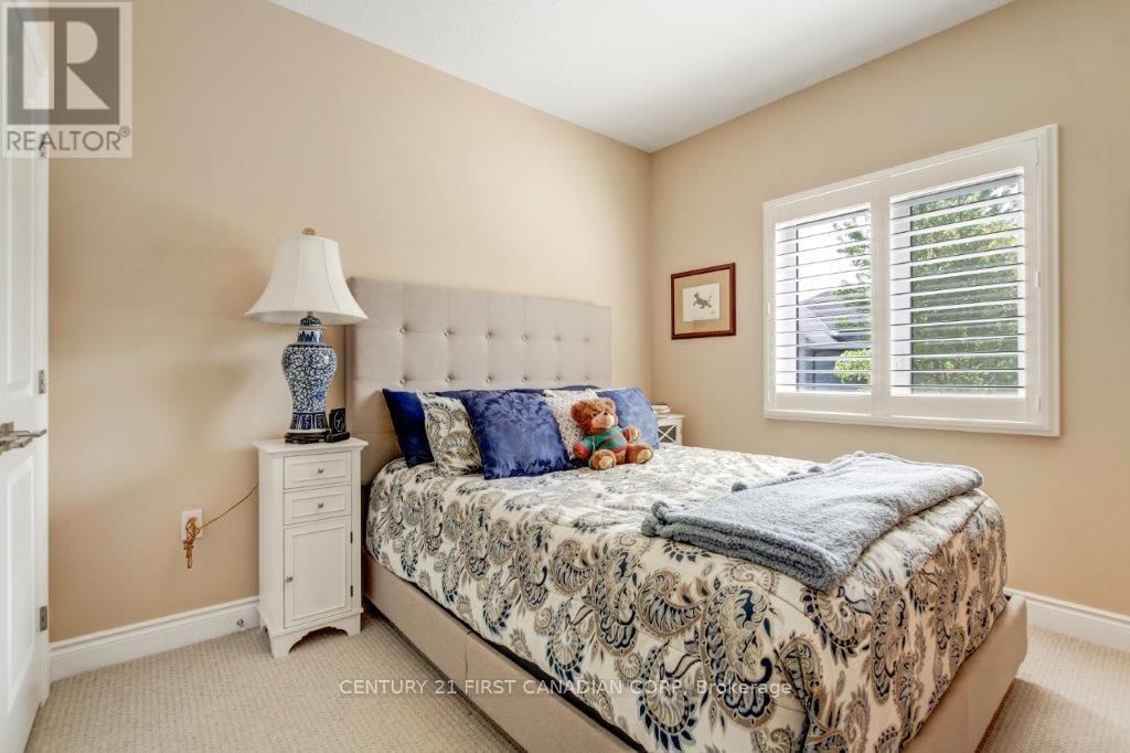 2441 MOE NORMAN WAY Image 9