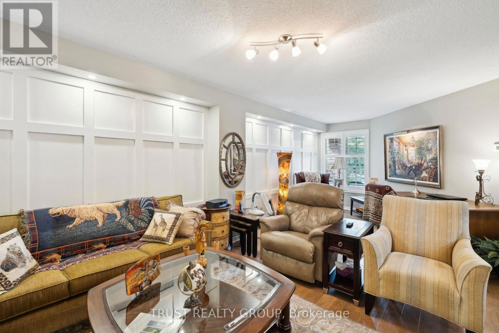 29 TAMARACK COURT Image 10
