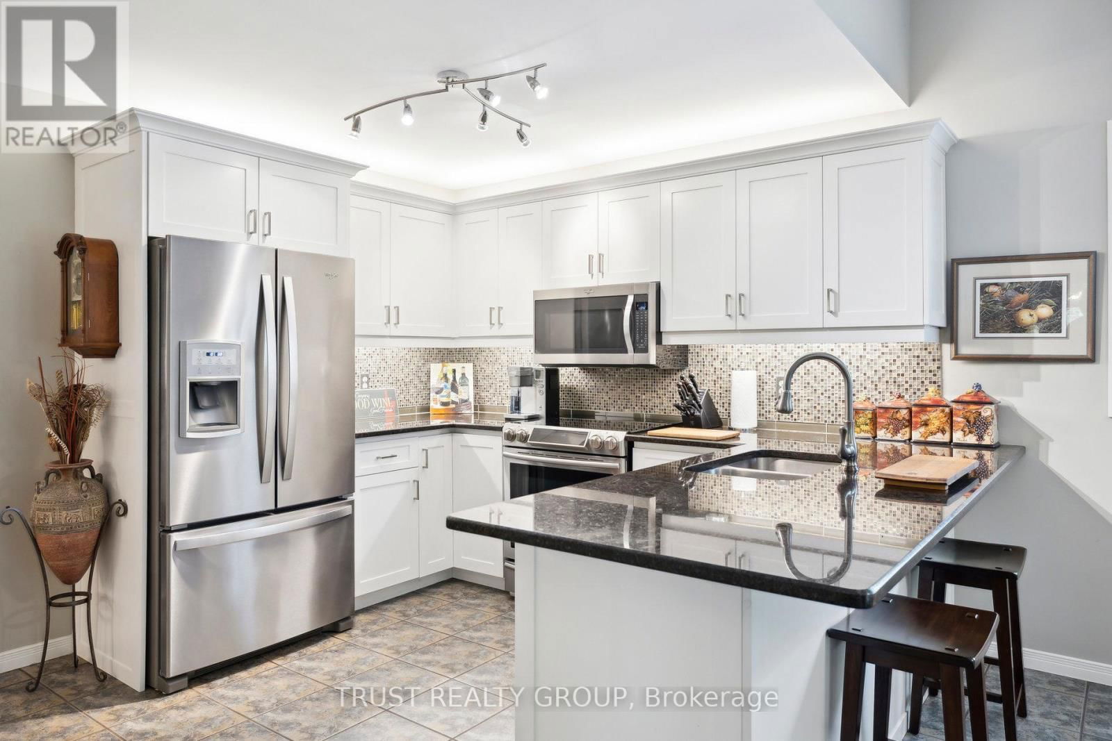 29 TAMARACK COURT Image 15