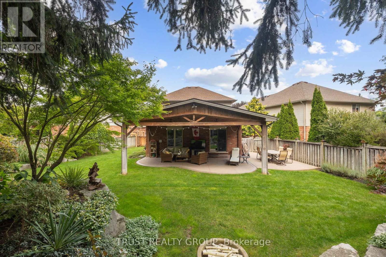 29 TAMARACK COURT Image 37
