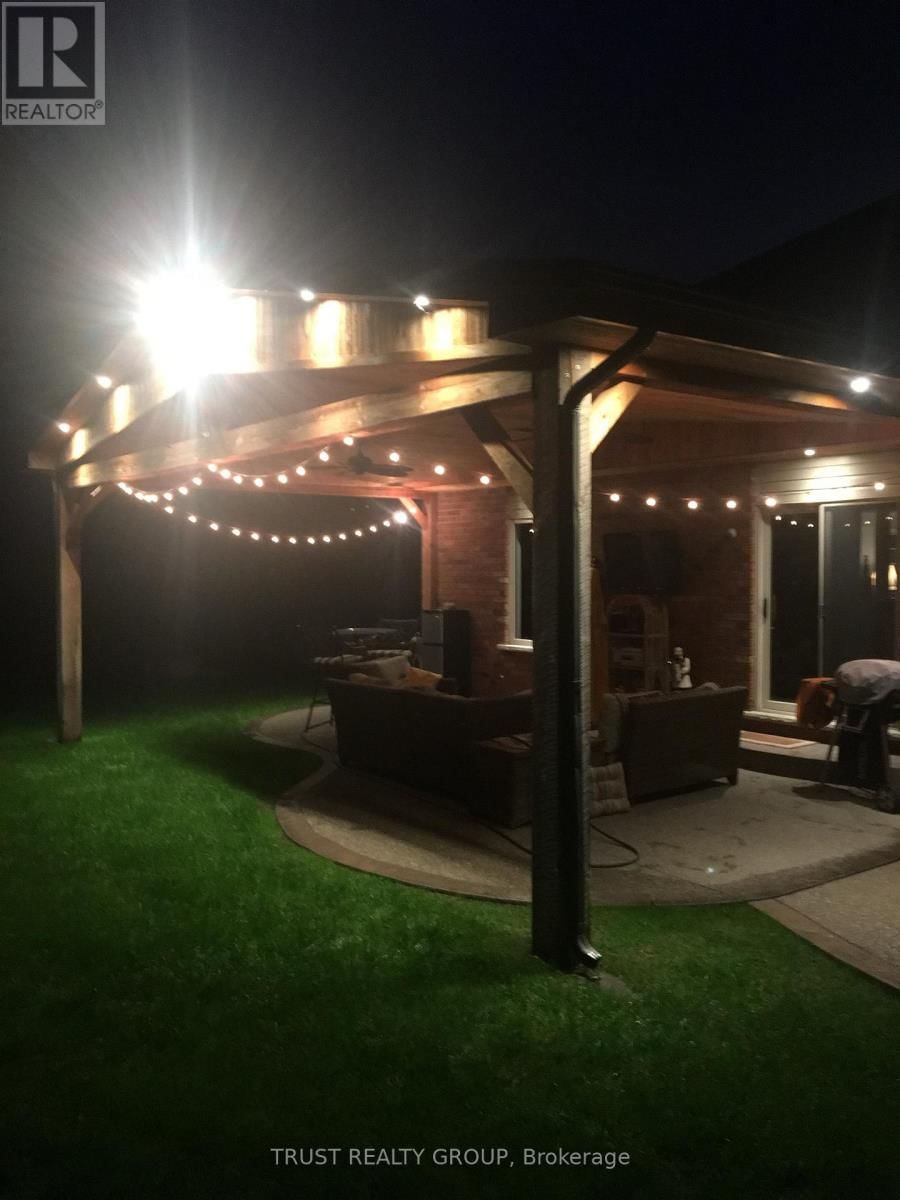 29 TAMARACK COURT Image 39