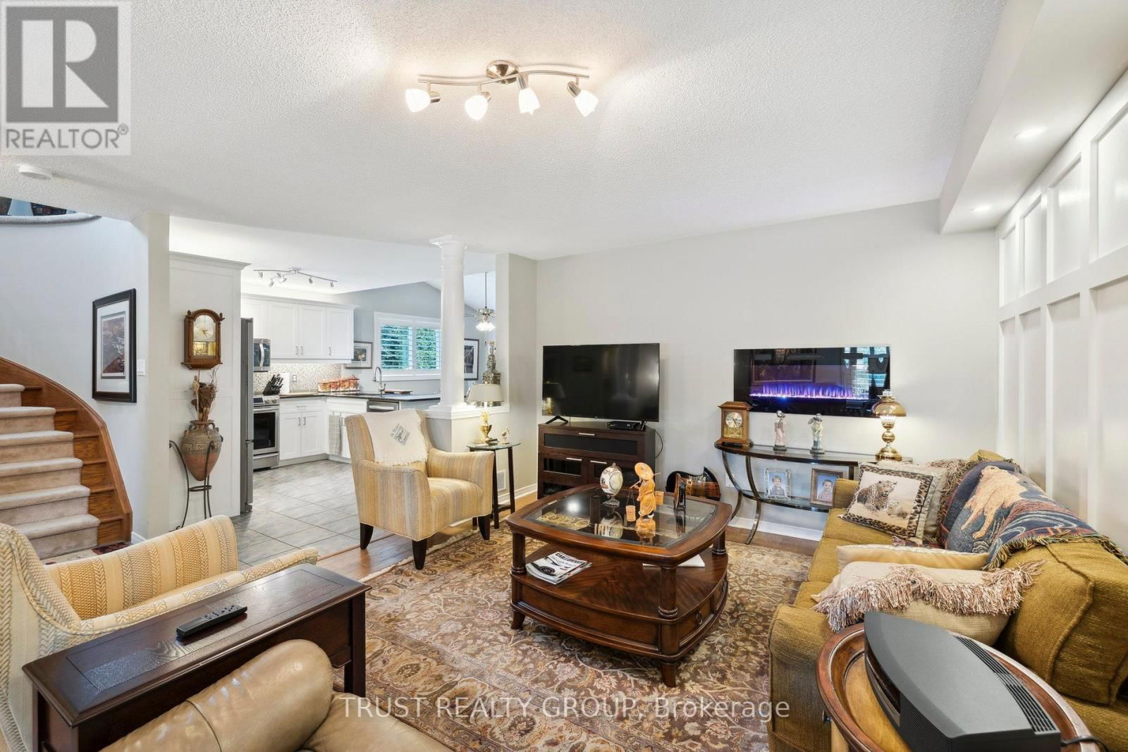 29 TAMARACK COURT Image 9