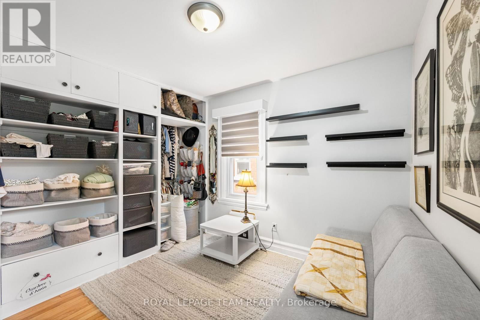 1 - 447 HOLLAND AVENUE Image 10