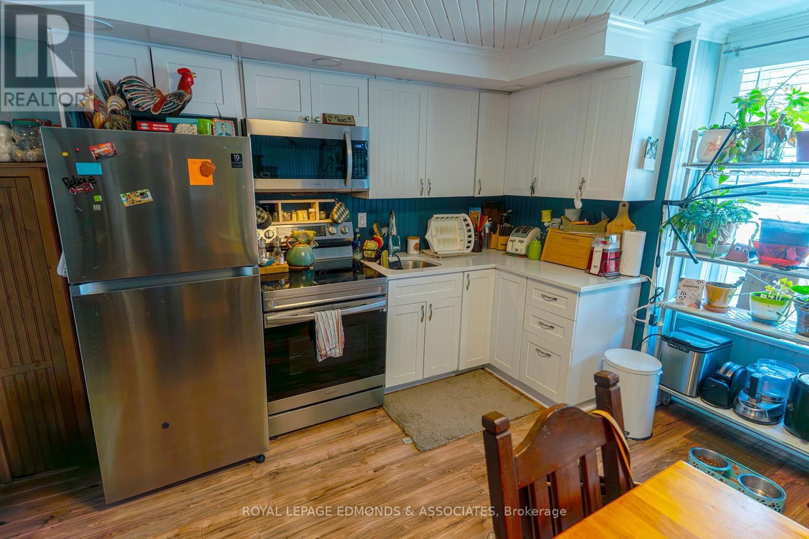 57 LOCHIEL STREET SOUTH Image 27