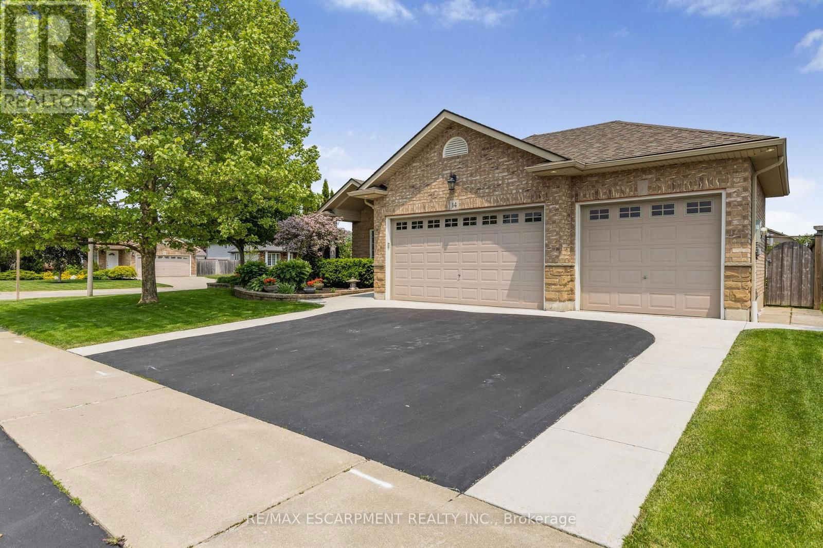 14 MAPLEVIEW DRIVE Image 4