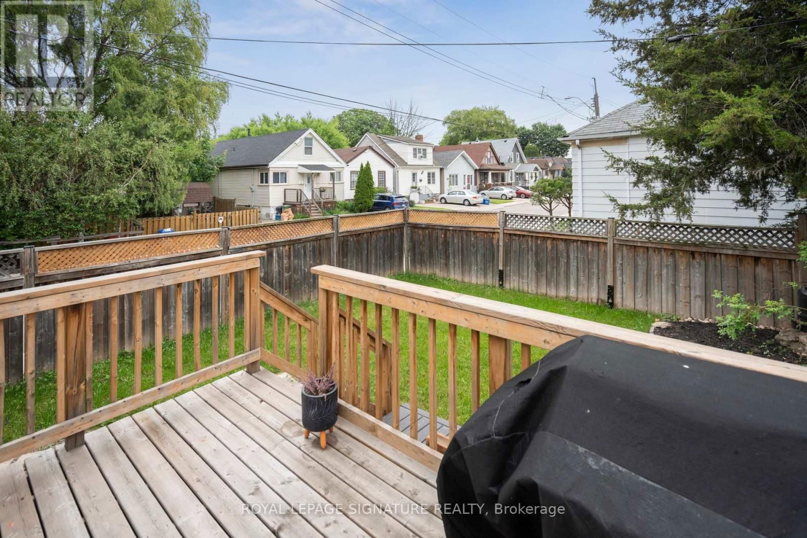20 ROBINS AVENUE Image 29